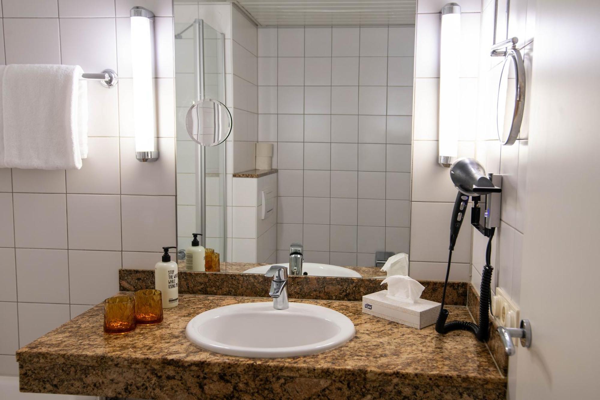 Best Western Conference Airporthotel Frankfurt Moerfelden Dış mekan fotoğraf